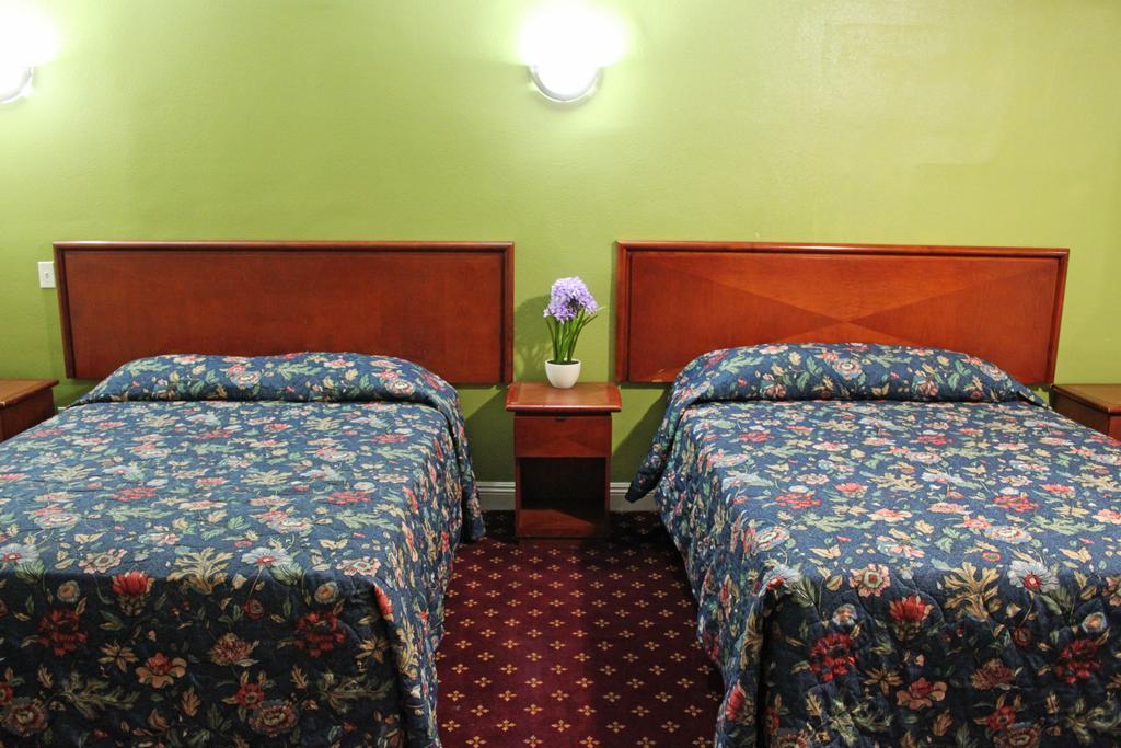 Royla Motel 2*
